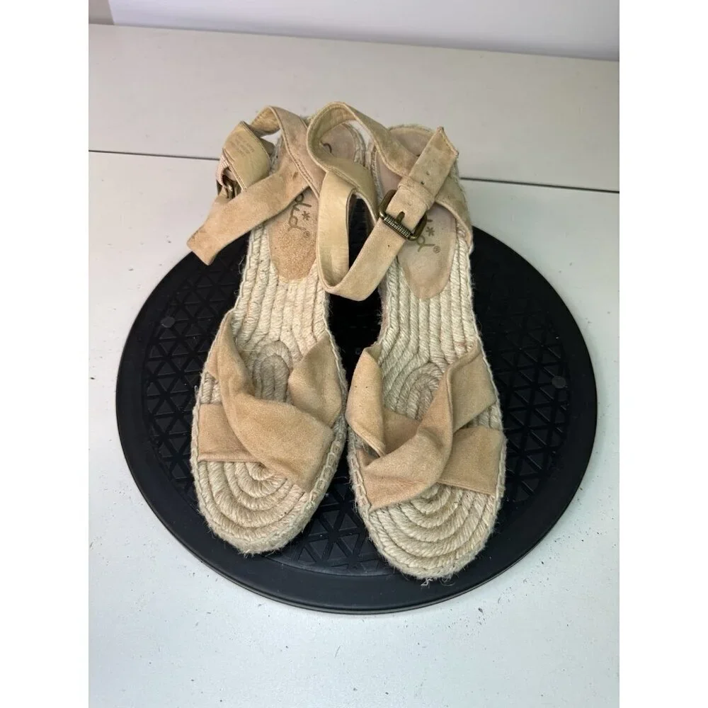 Splendid Womens Beige Suede Espadrille Wedge Sandals Size 8.5 US